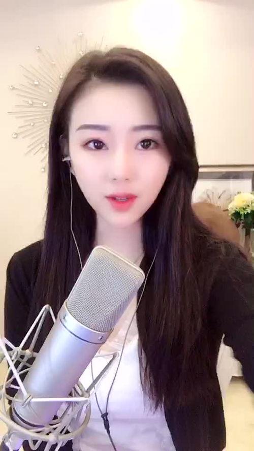 美女主播翻唱,经典翻唱引发视听盛宴