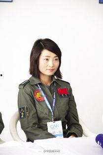 余旭生前生活照,蓝天骄子，青春永恒的空中玫瑰